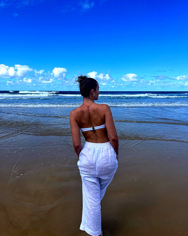 itshollynewton instagram image archive image