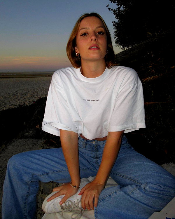 itshollynewton instagram image archive image
