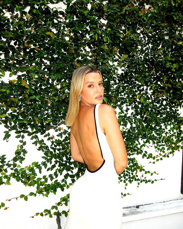 itshollynewton instagram image archive image