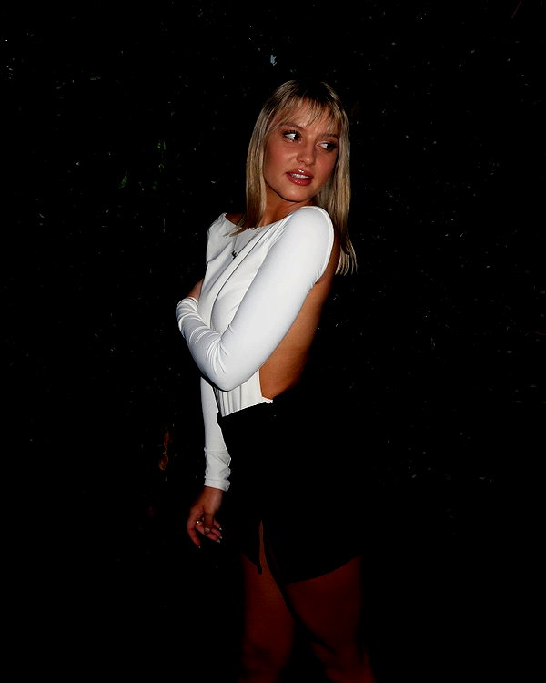 itshollynewton instagram image archive image