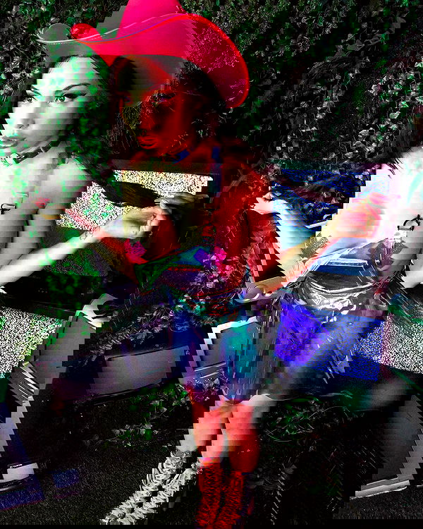 itsmaddy itsmaddy archive image