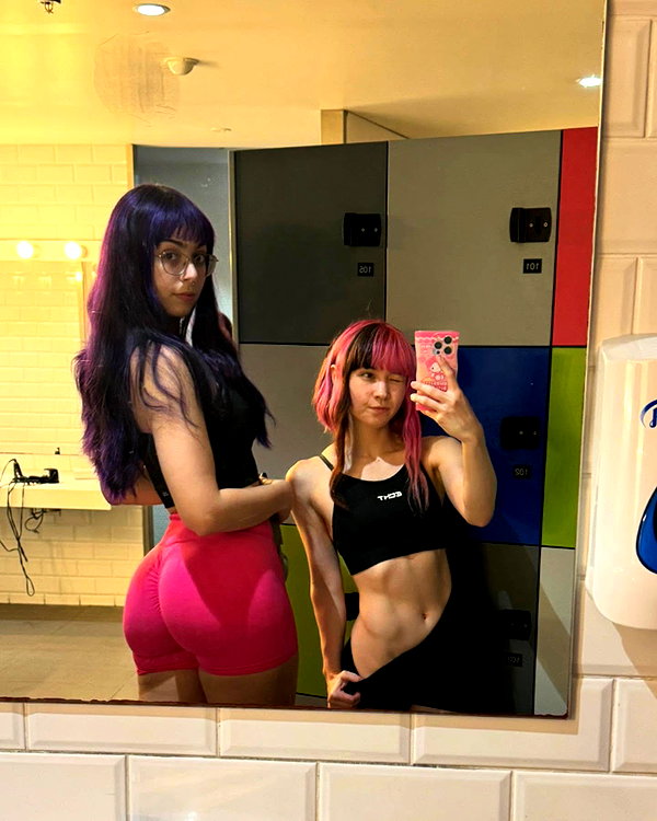 itsrowsvee instagram image archive image