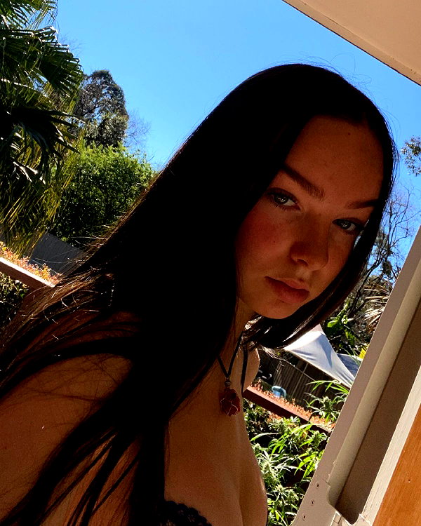 izzyyross__ instagram image archive image