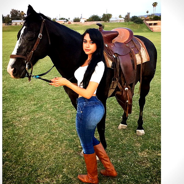 jailyneojeda instagram image archive image