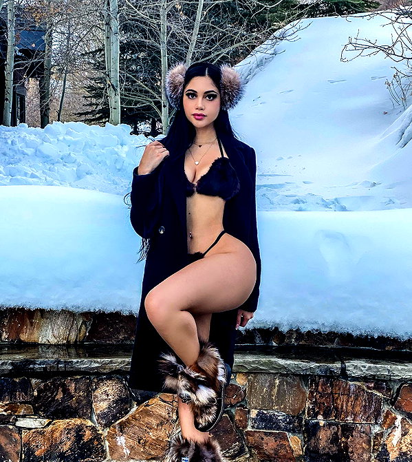 jailyneojeda instagram image archive image