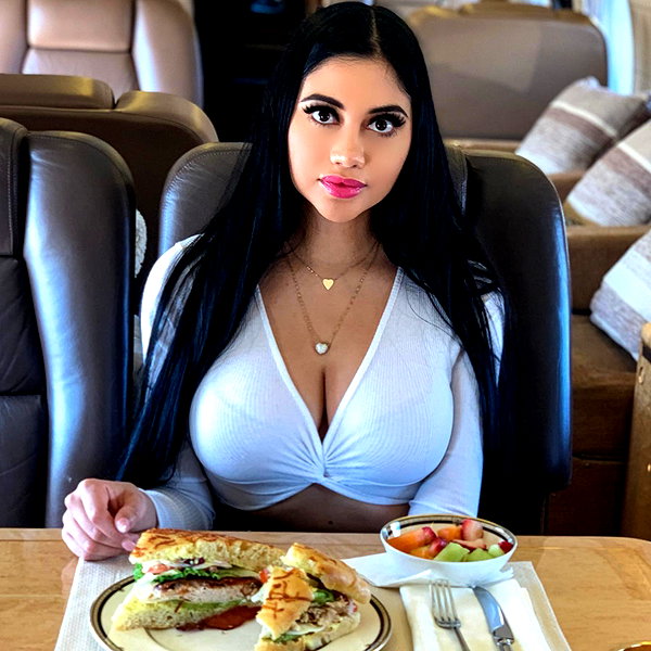 jailyneojeda instagram image archive image