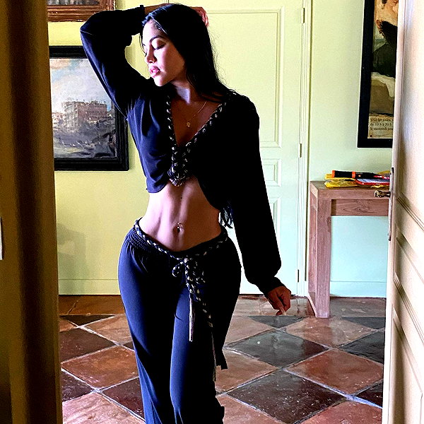 jailyneojeda instagram image archive image