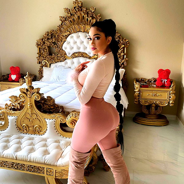 jailyneojeda instagram image archive image