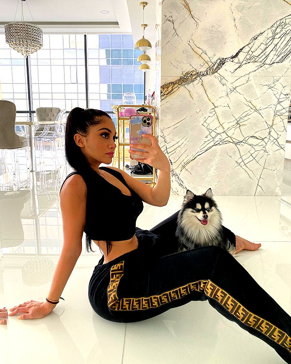 jailyneojeda instagram image archive image