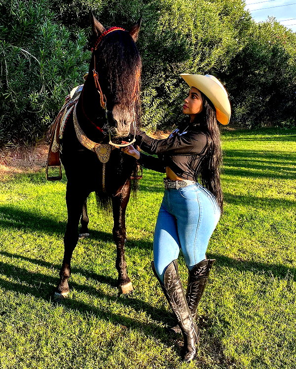 jailyneojeda instagram image archive image