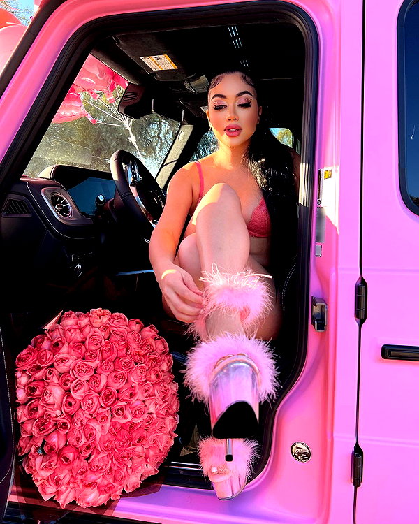 jailyneojeda instagram image archive image