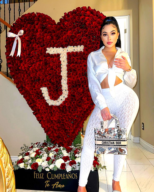 jailyneojeda instagram image archive image