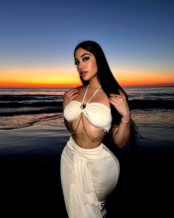 jailyneojeda instagram image archive image