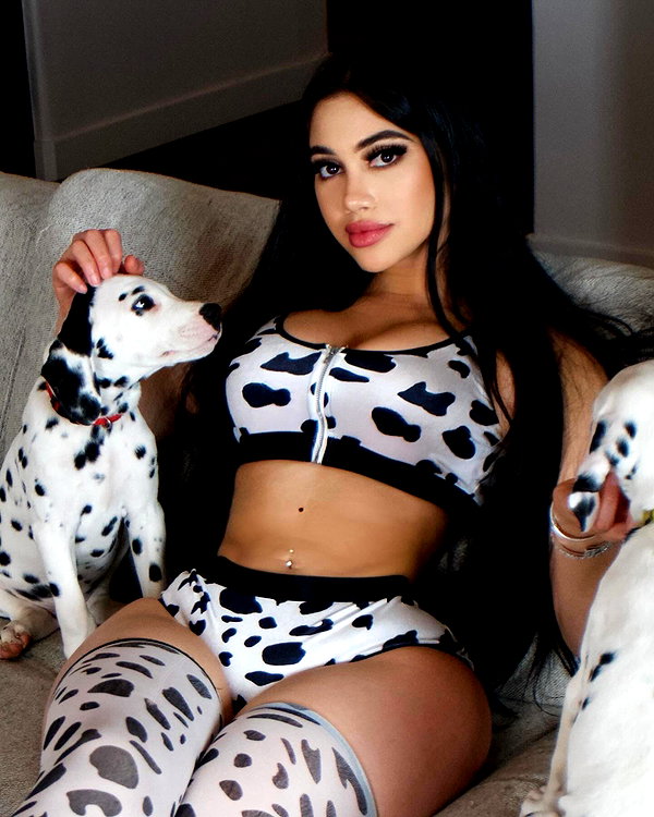 jailyneojeda instagram image archive image