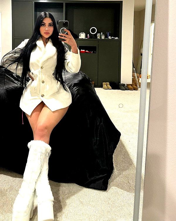 jailyneojeda instagram image archive image