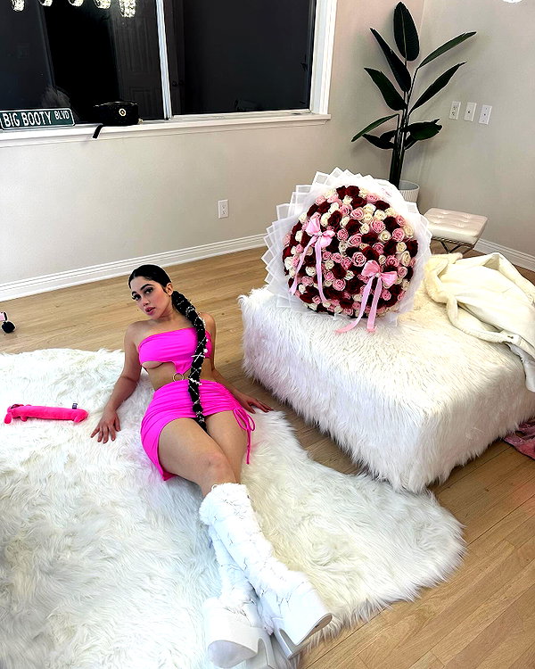 jailyneojeda instagram image archive image