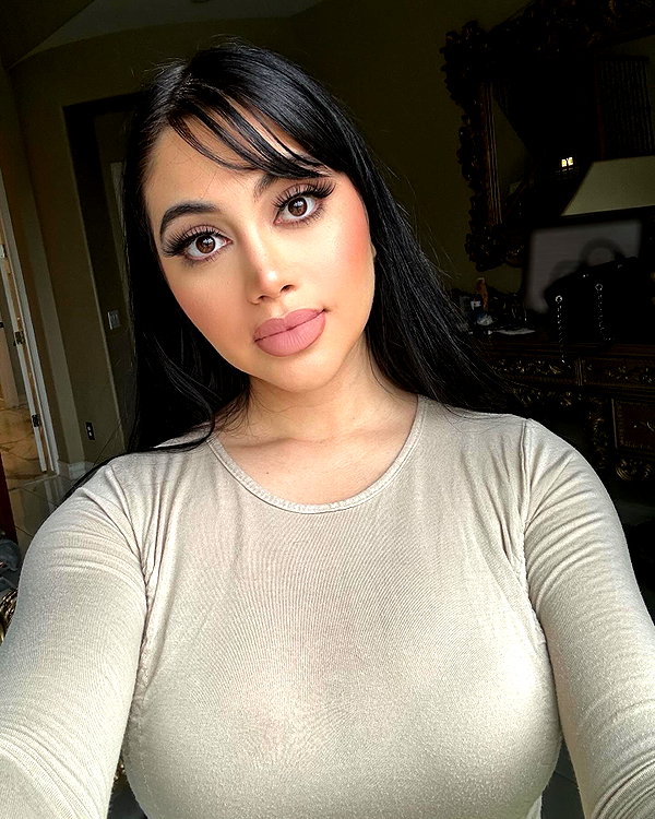 jailyneojeda instagram image archive image