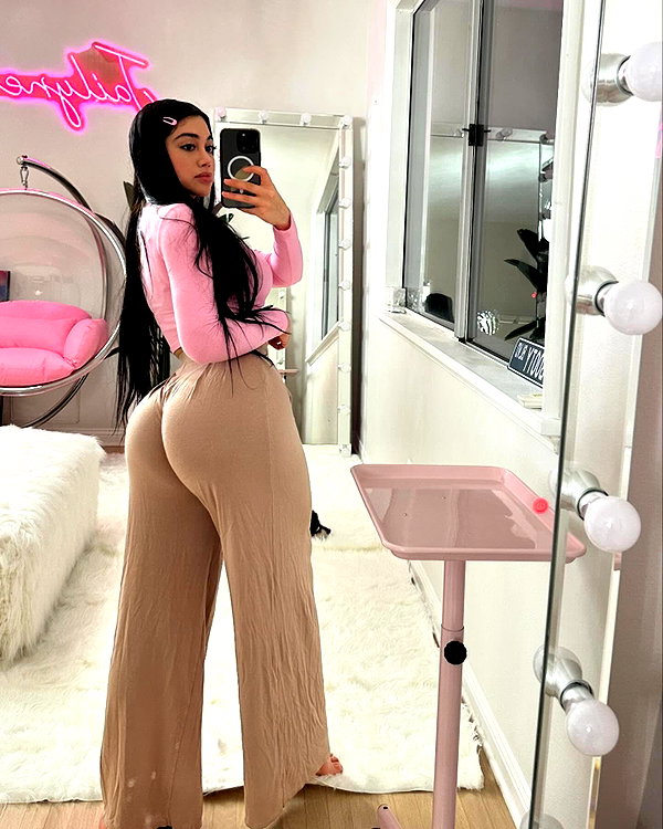jailyneojeda instagram image archive image