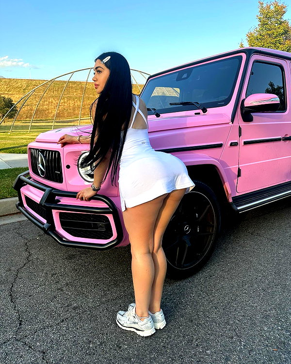 jailyneojeda instagram image archive image