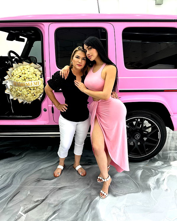 jailyneojeda instagram image archive image