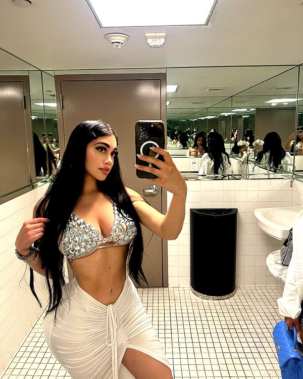 jailyneojeda instagram image archive image