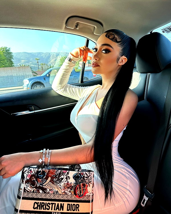 jailyneojeda instagram image archive image