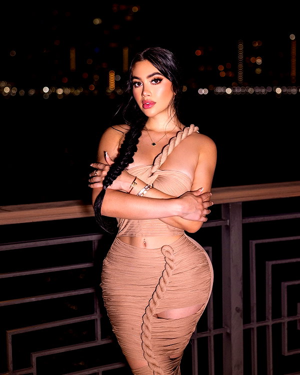 jailyneojeda instagram image archive image