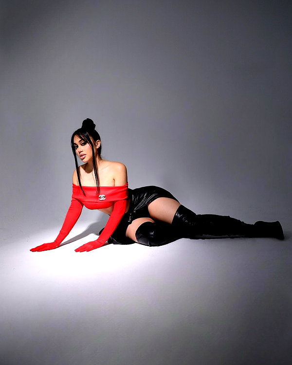 jailyneojeda instagram image archive image