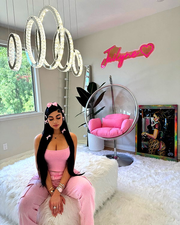 jailyneojeda instagram image archive image