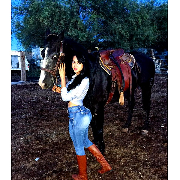 jailyneojeda instagram image archive image