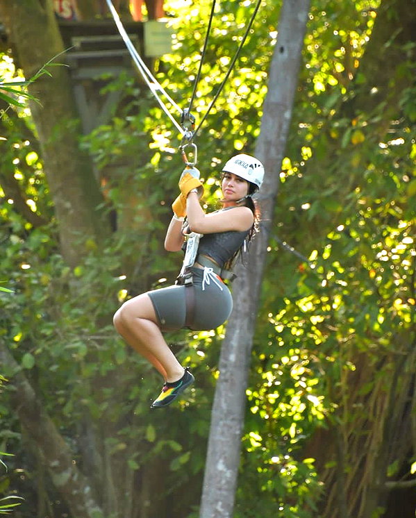 jailynetravels jailynetravels archive image