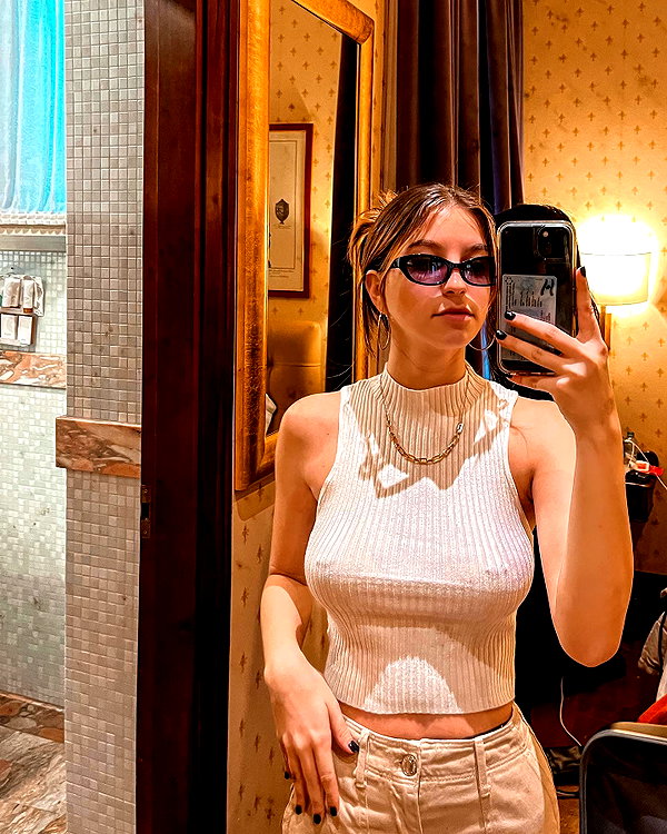 jasmine.soll instagram image archive image