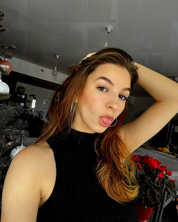 jasmine.soll instagram image archive image