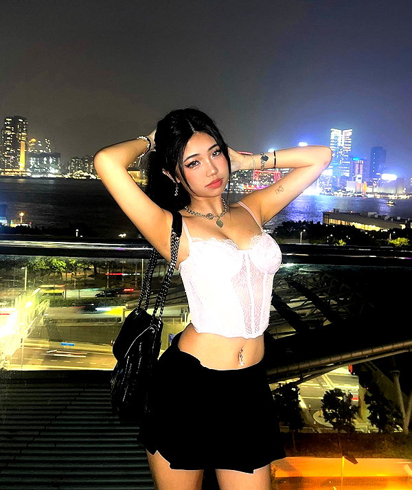 joycee.e instagram image archive image