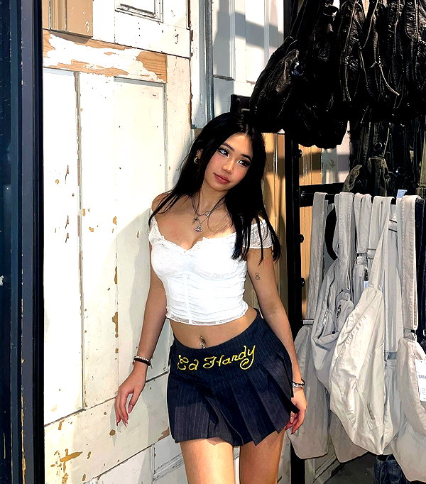 joycee.e instagram image archive image