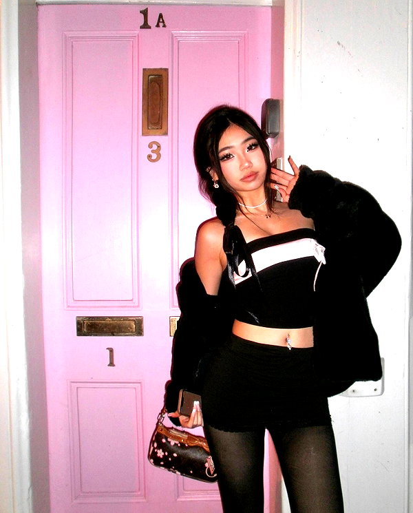joycee.e instagram image archive image