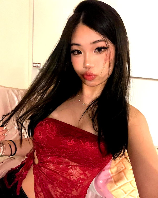 joycee.e instagram image archive image