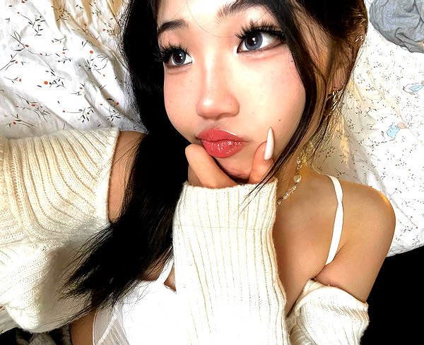 joycee.e instagram image archive image