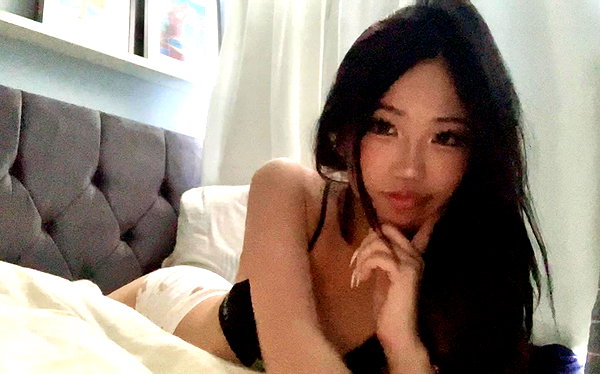 joycee.e instagram image archive image