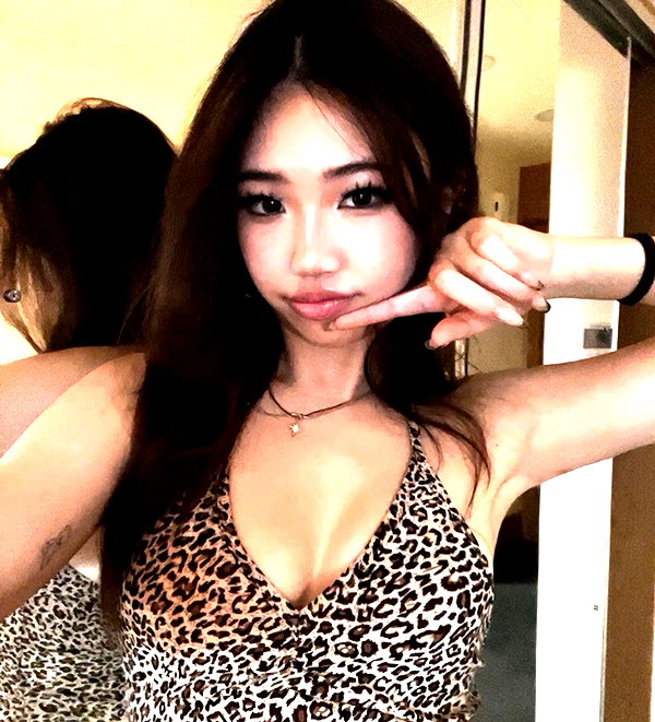 joycee.e instagram image archive image