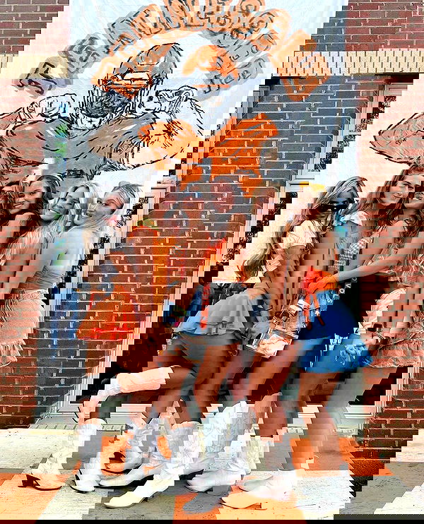 juliaernst juliaernst archive image