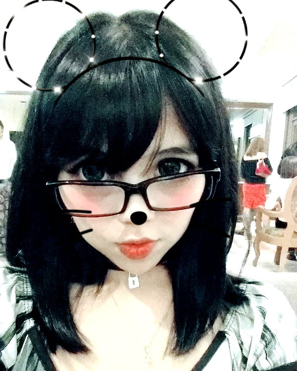 karemy.chi instagram image archive image
