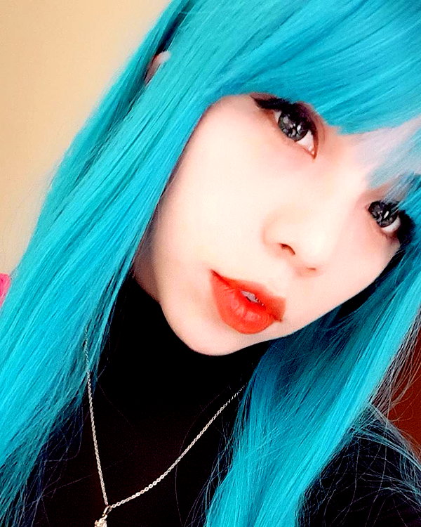 karemy.chi instagram image archive image