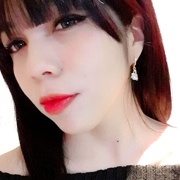 karemy.chi instagram image archive image