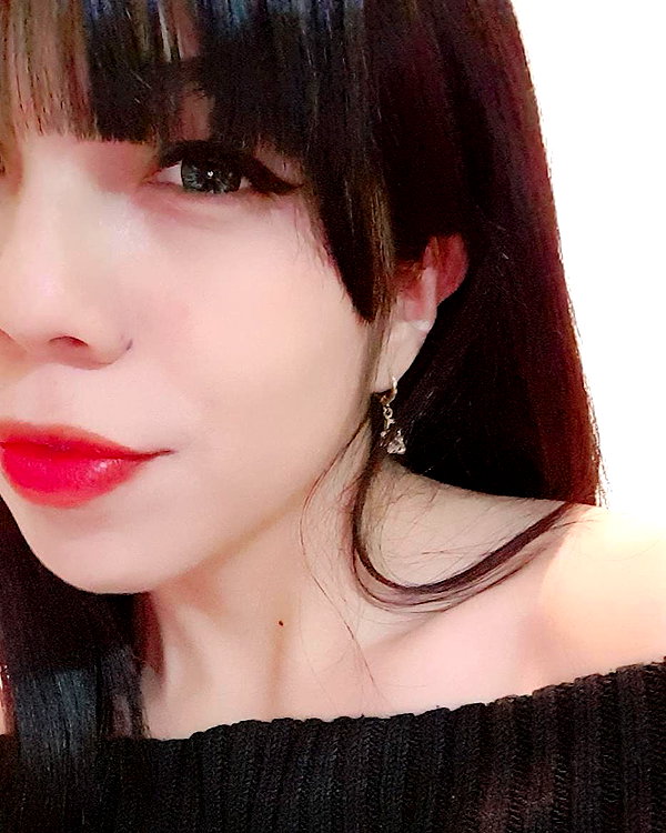 karemy.chi instagram image archive image