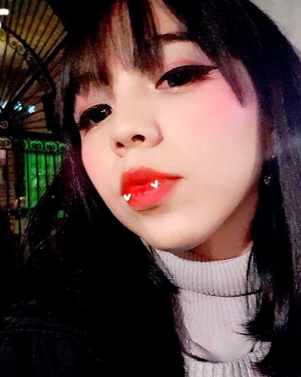 karemy.chi instagram image archive image