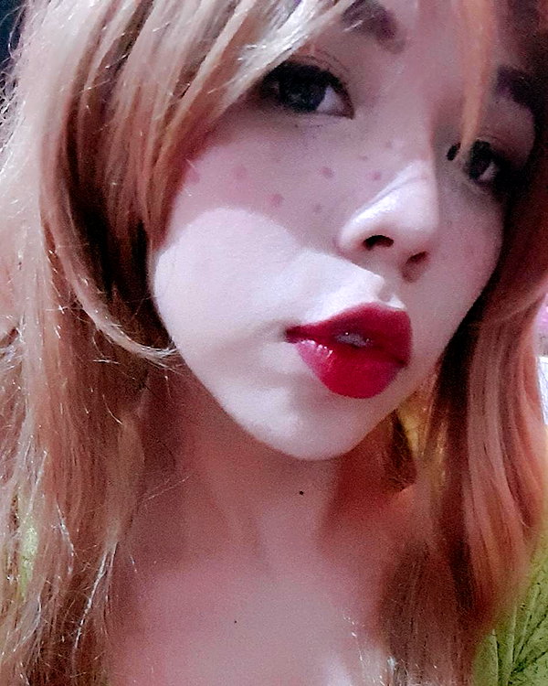 karemy.chi instagram image archive image
