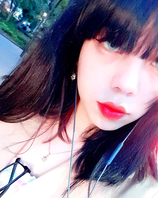 karemy.chi instagram image archive image