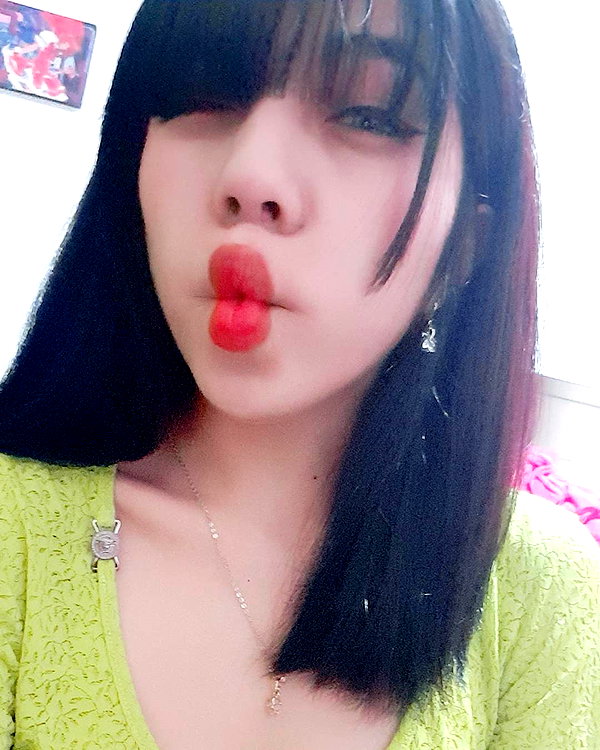 karemy.chi instagram image archive image