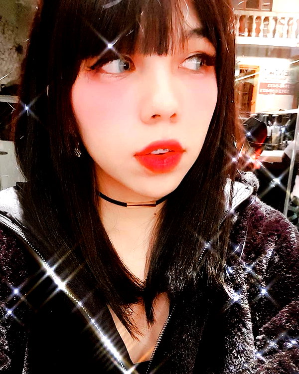 karemy.chi instagram image archive image